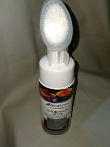Astaberry Kumkumadi Ubtan Facewash