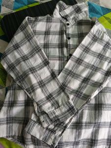 XL Plaid Button-Down
