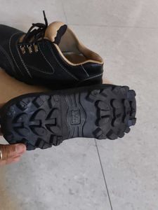 Black Trekking Shoes