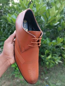 Leather Dress Shoes - Size 10