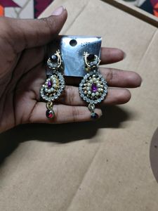 Earings