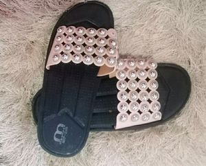 only 1 time used chappal