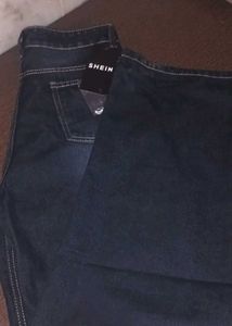 Distressed Wide Leg Jeans