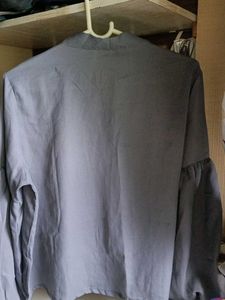grey top wear