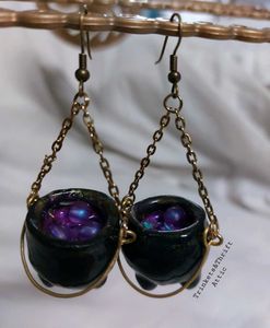 🎃Witches' Cauldron Earrings🎃