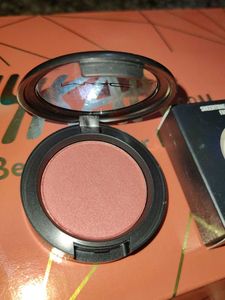 Mac Blush Peachykeen