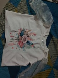 Beautyful Girls T-s*it White Colour