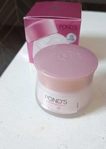 Pond&#39;s Bright Beauty Cream