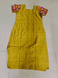 Kashmiri Hand Embroidered Kurti