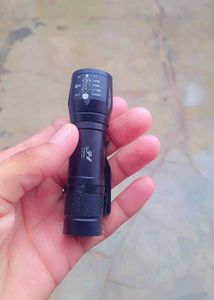 USB rechargeable XPE+COB LED flashlight.