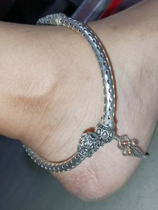 Vintage Silver Anklet with Dangling Charm