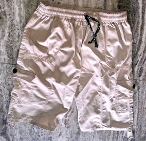 A Longlasric Short Pants