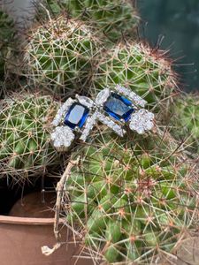 TITANIC BLUE AD STONE STUD