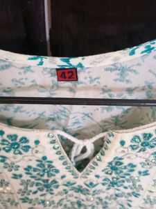 Floral Embroidered Kurti Pant with Dupatta set