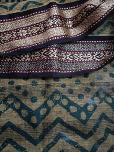 One Dupatta..
