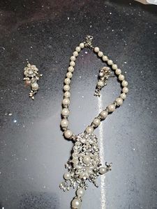 Pearl Necklace &amp; Earring Set