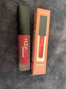 Huda Beauty Liquid Matte Lipstick