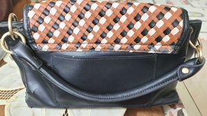 VanHeusen Hand Bag With Handle &amp;sling