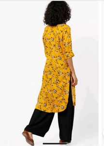 Avaasa Floral Print High-Low Kurti