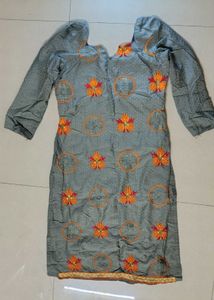 Floral Embroidered Kurta