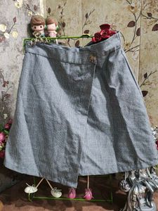 Women Checkered Skorts