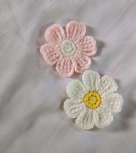 Crochet Flower Appliques - Pink &amp; White