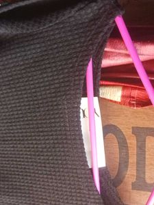 Black Long Sleeve Crop Top