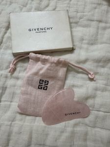 Givenchy Rose Quartz Gua Sha