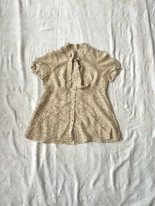 Ribbon Collared Style Top