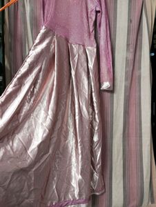🔥offer Price🔥Fancy Heavy Satin Gown