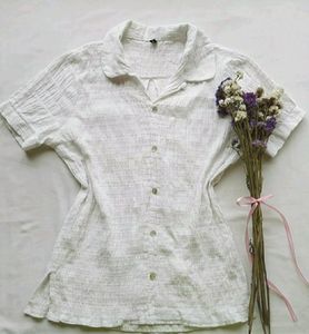 White crepe button Down