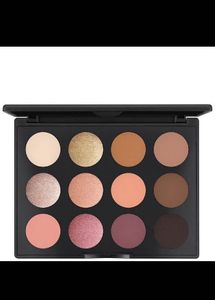 FINAL PRICE: MAC Eyeshadow Palette