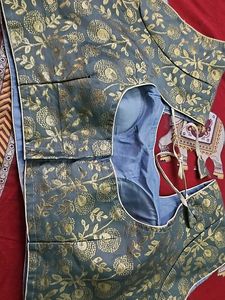 Banarasi Silk Blouse With Padded