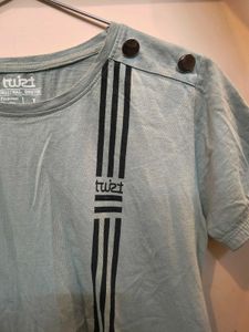 Stylish Mint Green Cotton T-Shirt Shoulder Button