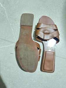 Zara Flats