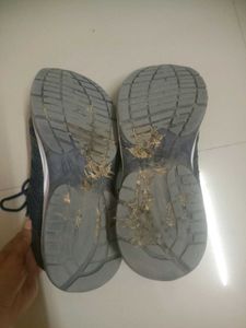 Men Shoes.