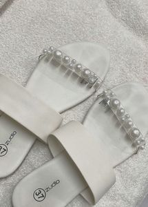 White Pearl Flats For Women’s 🤍