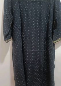 Black Embroideried Kurta