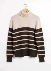 Striped Turtleneck 🍫