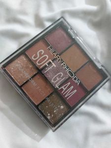 Hilary Rhoda Blush+eyeshadow Palatte