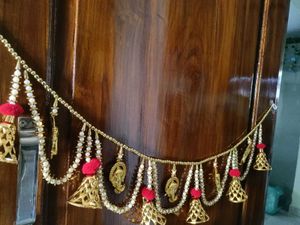 New  Door Thoran With Pearls