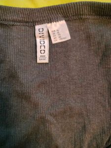H&amp;M cropped ribbed tshirt