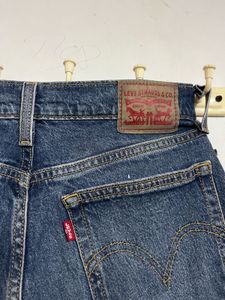 Levis Straight Jeans