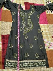 Embroidered Salwar Kameez Suit Set