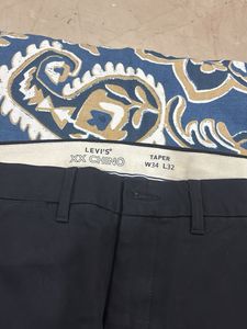 Levi&#39;s Chinos