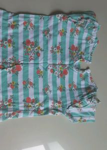 White And Green Short Sleeves T Shirt