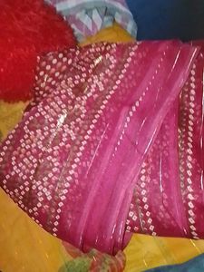 Maroon Bandhani Saree