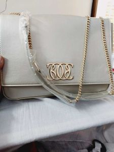 Oriflame Elegant Bag with Chain Detail