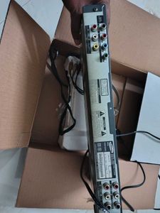 Samsung DVD-P172 DVD Player - Stylish &amp; Compact