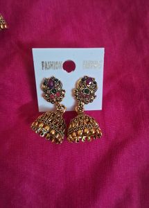 New Stunning Jhumka Earrings